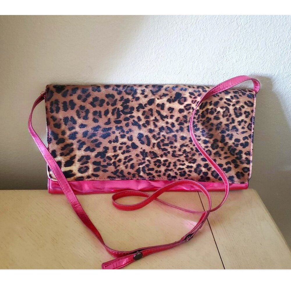 Nicki Minaj Leopard Purse Clutch Womens Handbag Pink Foldover Strap Crossbody